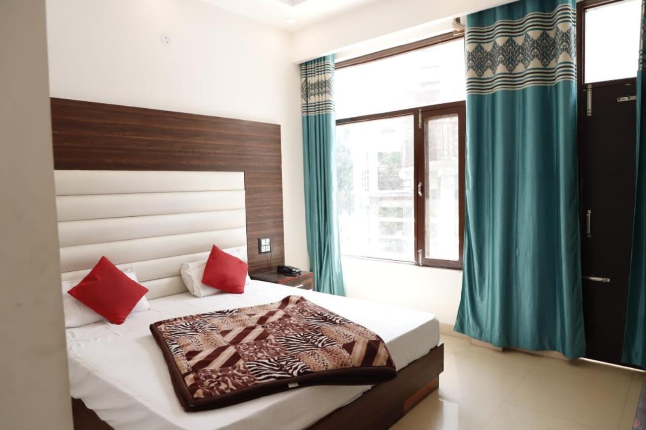 Rahul Hotel & Restaurant Mussoorie Eksteriør billede