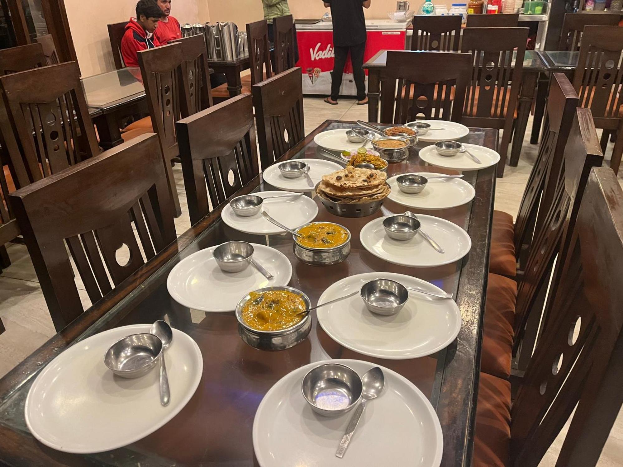 Rahul Hotel & Restaurant Mussoorie Eksteriør billede